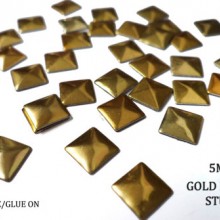 100 ניטים פרמידה מרובעת בצבע זהב